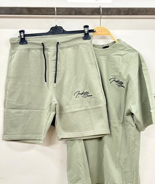 Ensemble Short